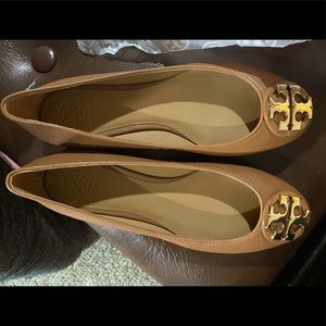 Brand new Tory flat shoes, Size 6.5